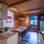 Gallahaus Отель Цель-ам-Циллер