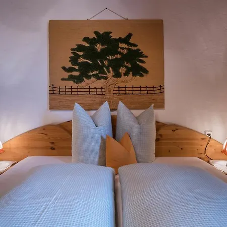 Gallahaus Otel 2*